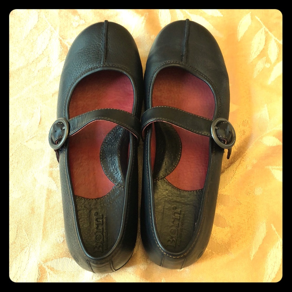 Born leather split toe Mary Jane shoes